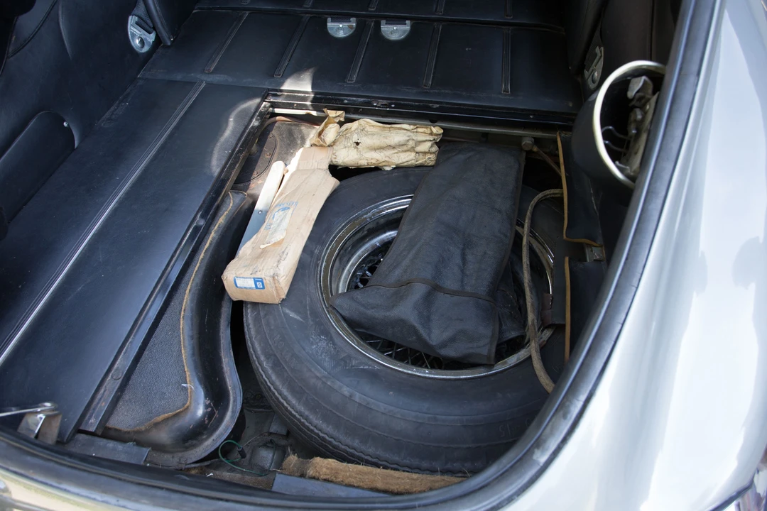 1967 Jaguar E-Type Series 1 2+2 - Image 29 of 30