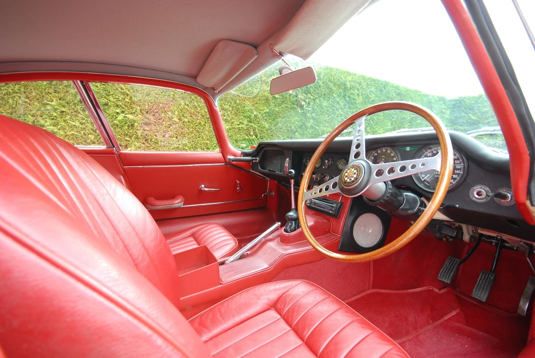 1967 Jaguar E-Type Series 1 - Image 3 of 3