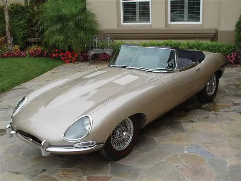 1967 Jaguar E-Type Series 1 - Image 2 of 2
