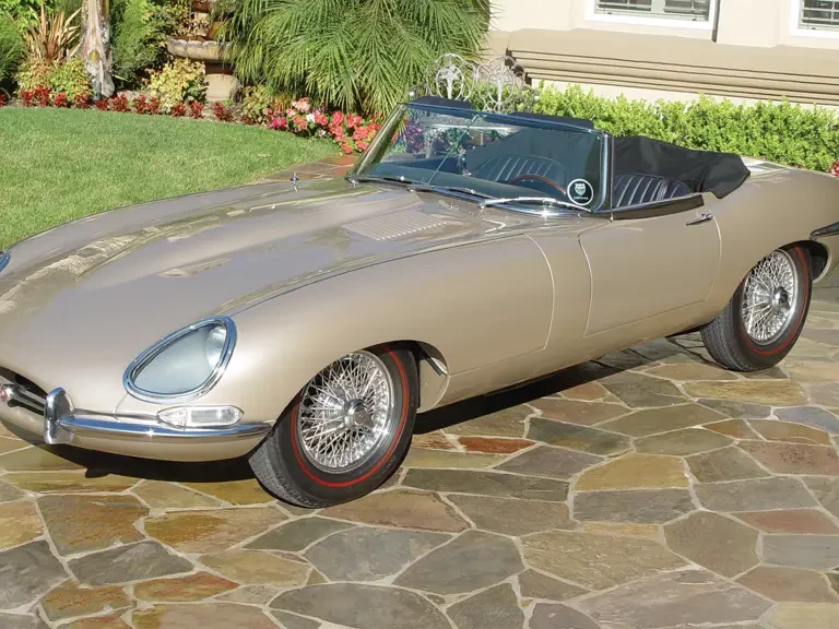 1967 Jaguar E-Type Series 1 - Image 2 of 2