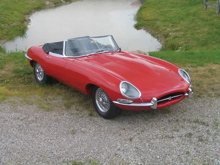 1967 Jaguar E-Type Series 1 - Image 2 of 2