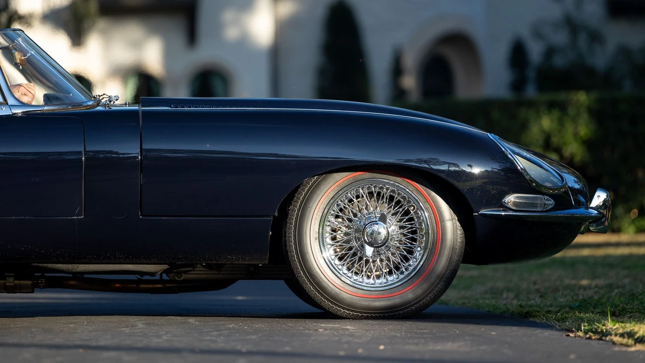 1967 Jaguar E-Type Series 1 - Image 13 of 31