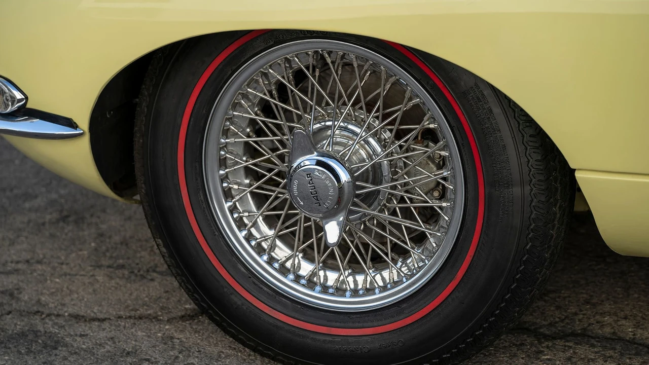 1967 Jaguar E-Type Series 1 - Image 24 of 31