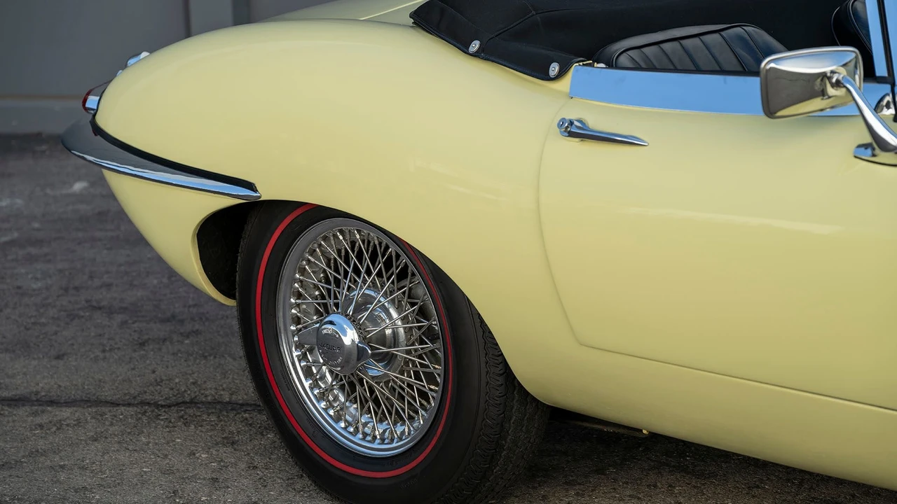 1967 Jaguar E-Type Series 1 - Image 31 of 31