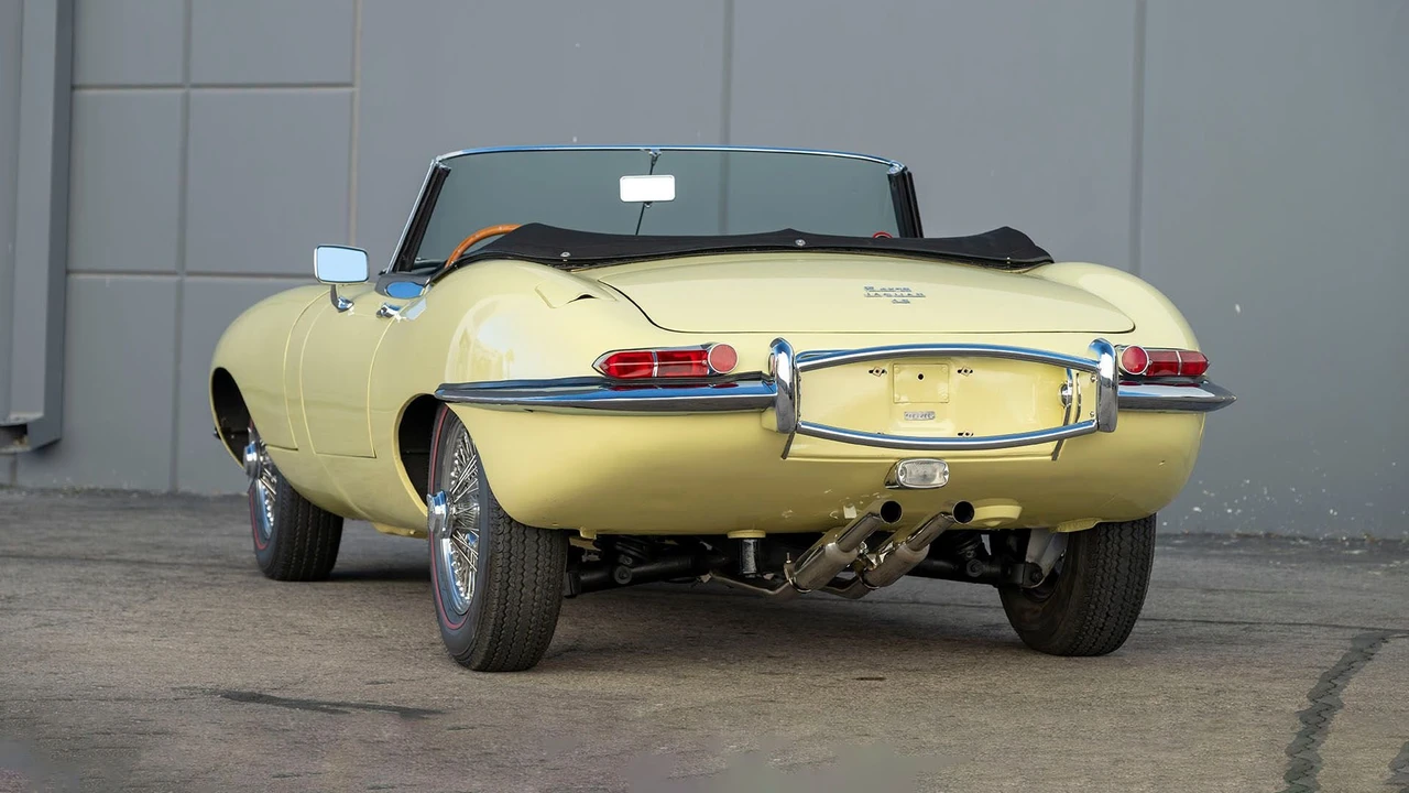 1967 Jaguar E-Type Series 1 - Image 13 of 31