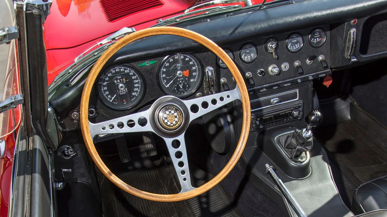 1967 Jaguar E-Type Series 1 - Image 28 of 31