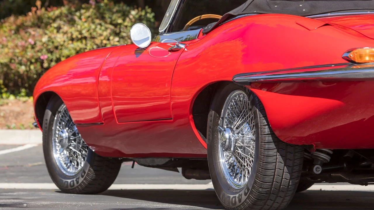 1967 Jaguar E-Type Series 1 - Image 16 of 31