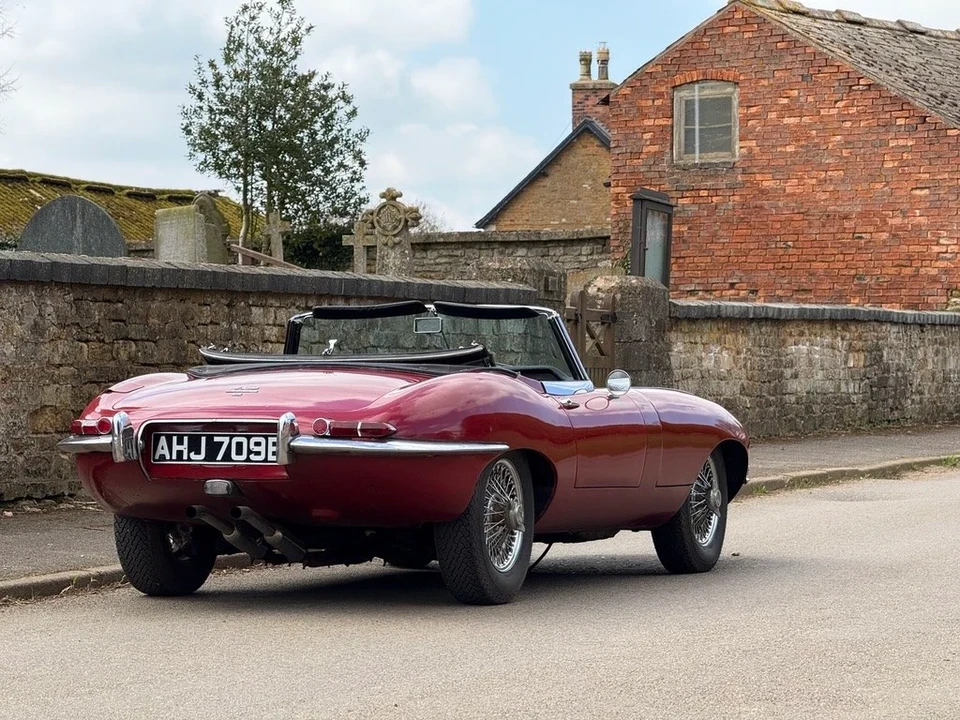 1967 Jaguar E-Type Series 1 - Image 8 of 30