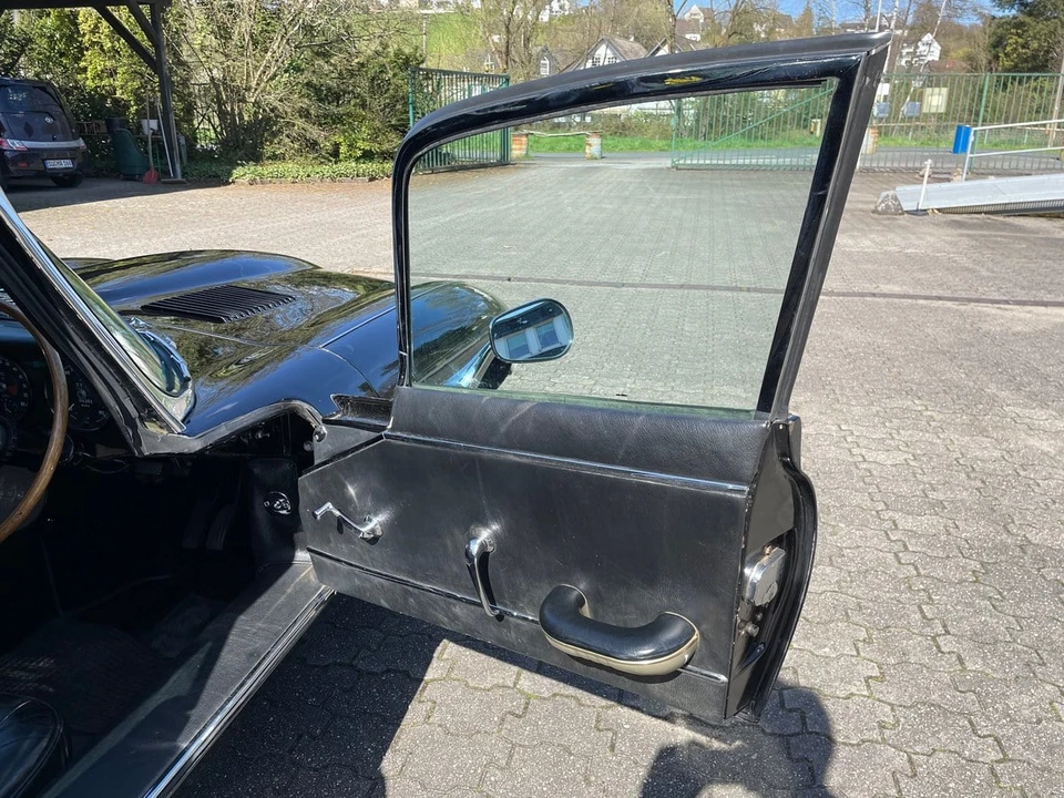 1967 Jaguar E-Type Series 1 - Image 29 of 30