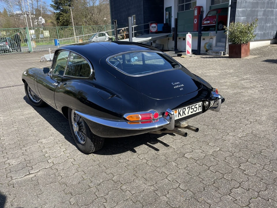 1967 Jaguar E-Type Series 1 - Image 9 of 30