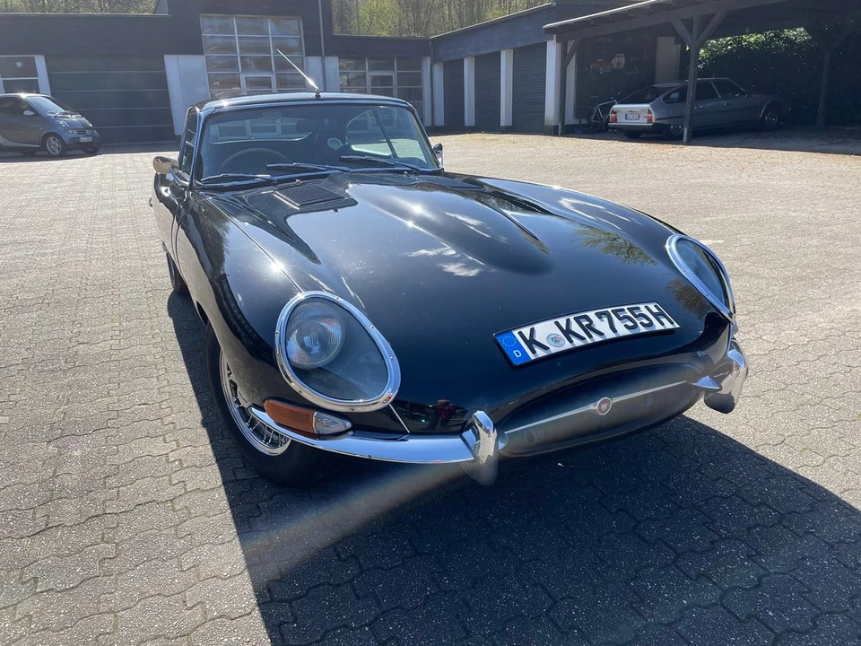 1967 Jaguar E-Type Series 1 - Image 2 of 30