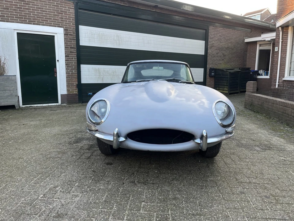 1967 Jaguar E-Type Series 1 - Image 2 of 30