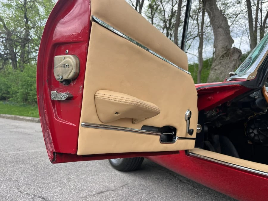 1967 Jaguar E-Type Series 1 - Image 25 of 31