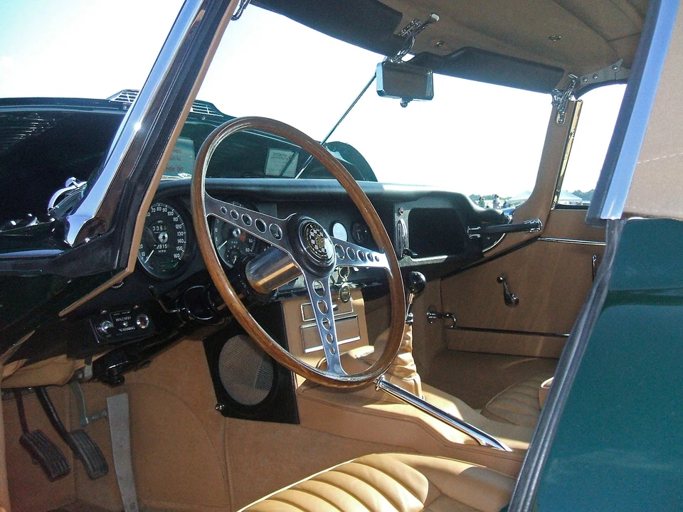 1967 Jaguar E-Type Series 1 - Image 3 of 4