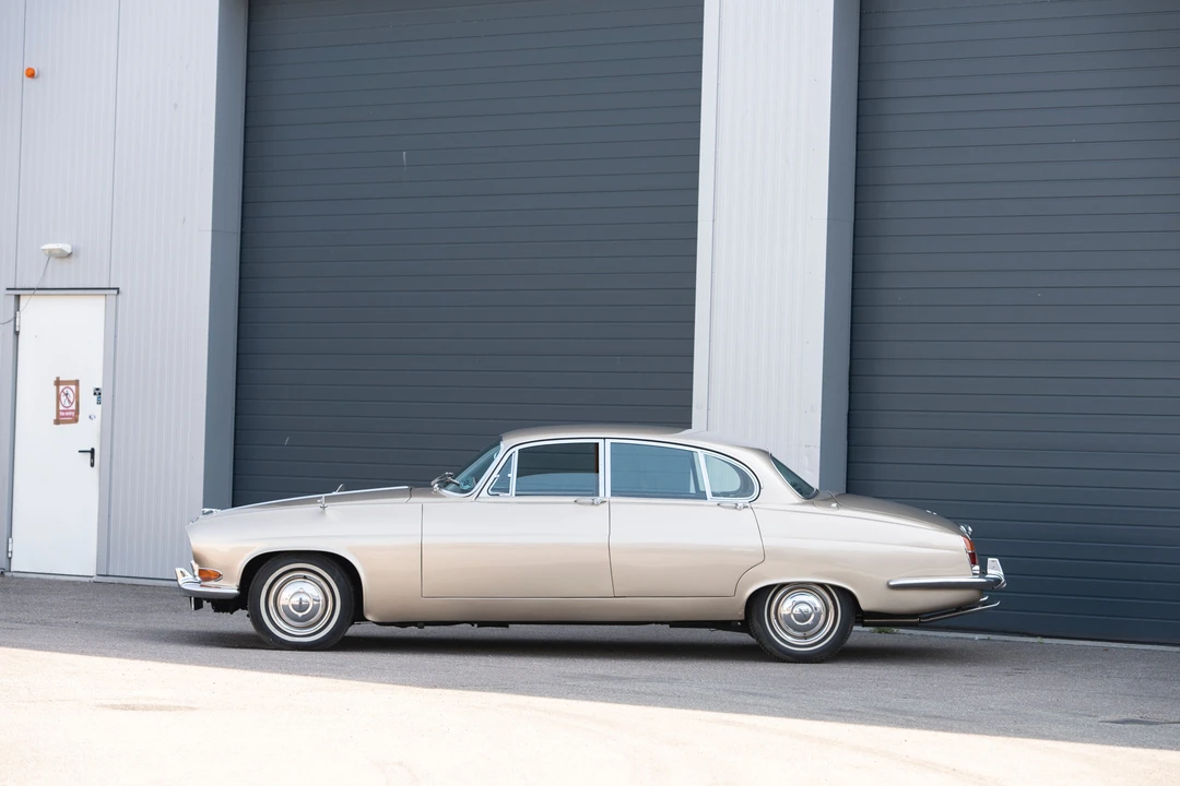 1967 Jaguar Mark X - Image 9 of 31