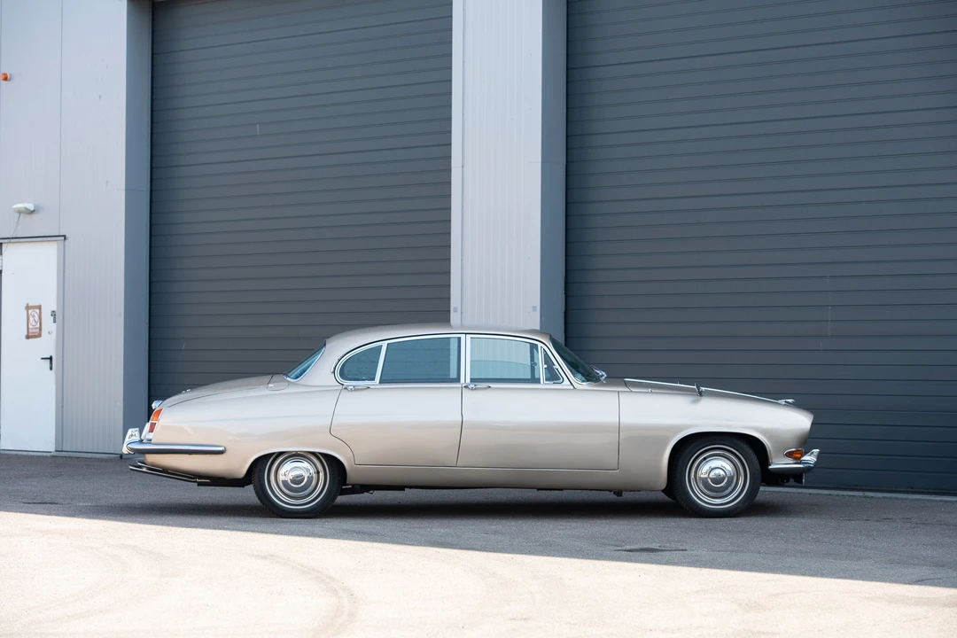 1967 Jaguar Mark X - Image 4 of 31