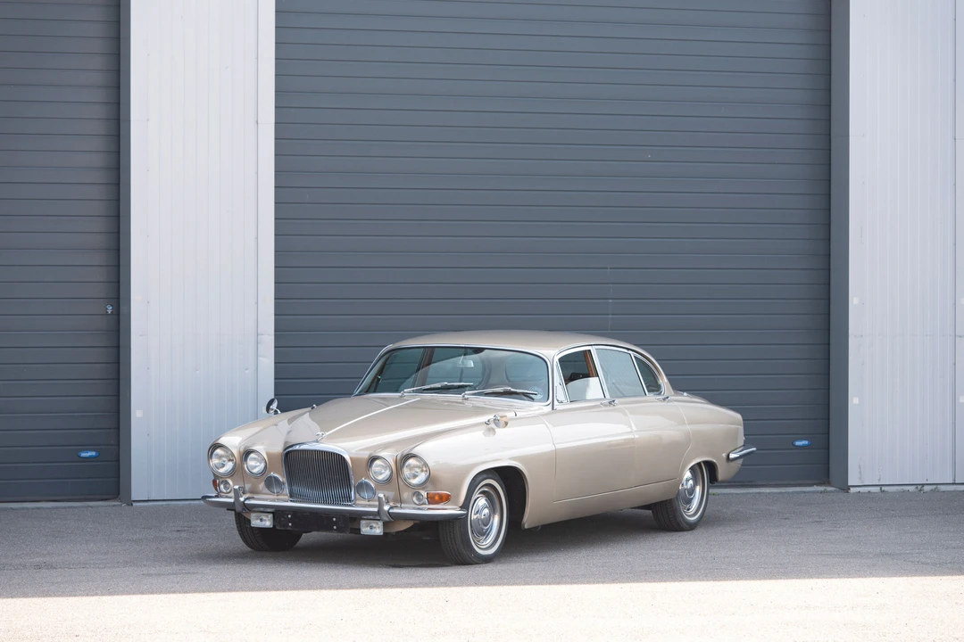 1967 Jaguar Mark X - Image 2 of 31