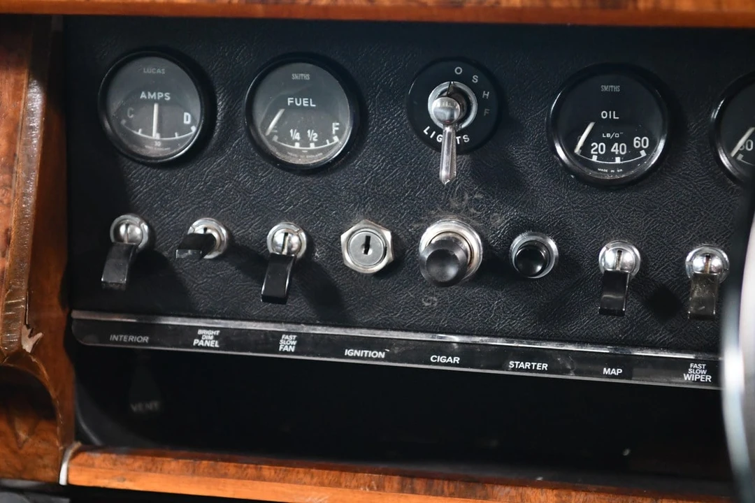 1967 Jaguar Mark II - Image 29 of 30