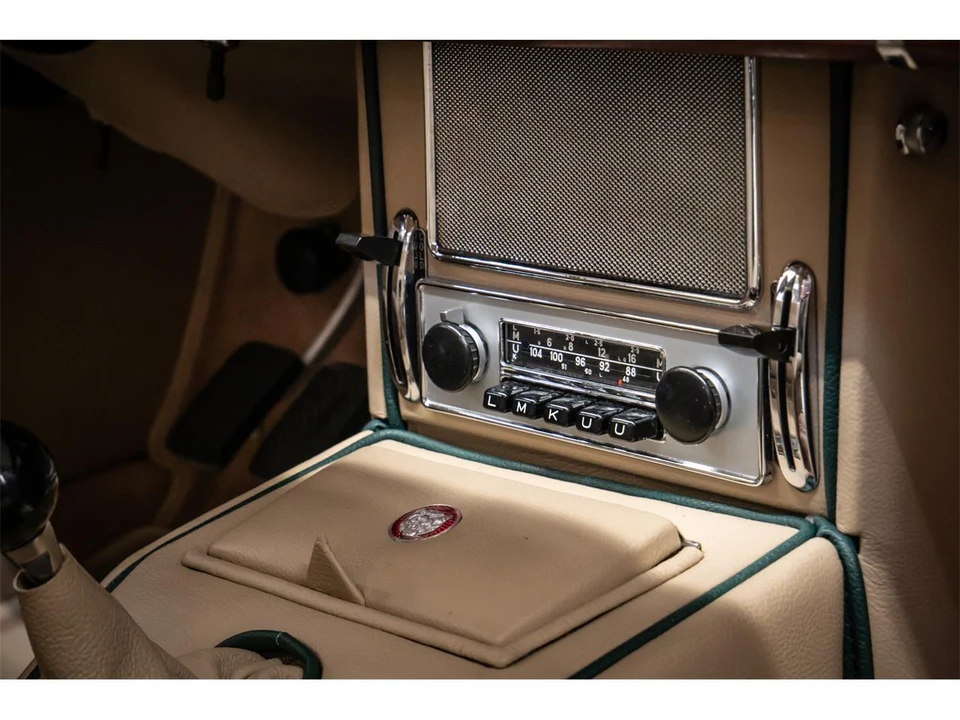 1967 Jaguar Mark II - Image 20 of 31