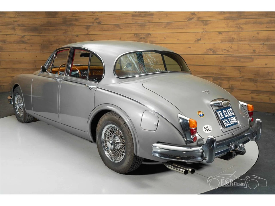 1967 Jaguar Mark II - Image 6 of 18