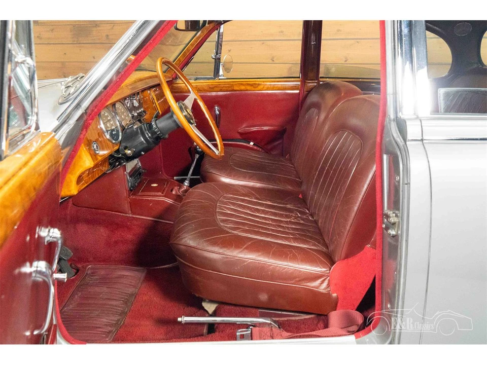 1967 Jaguar Mark II - Image 10 of 18