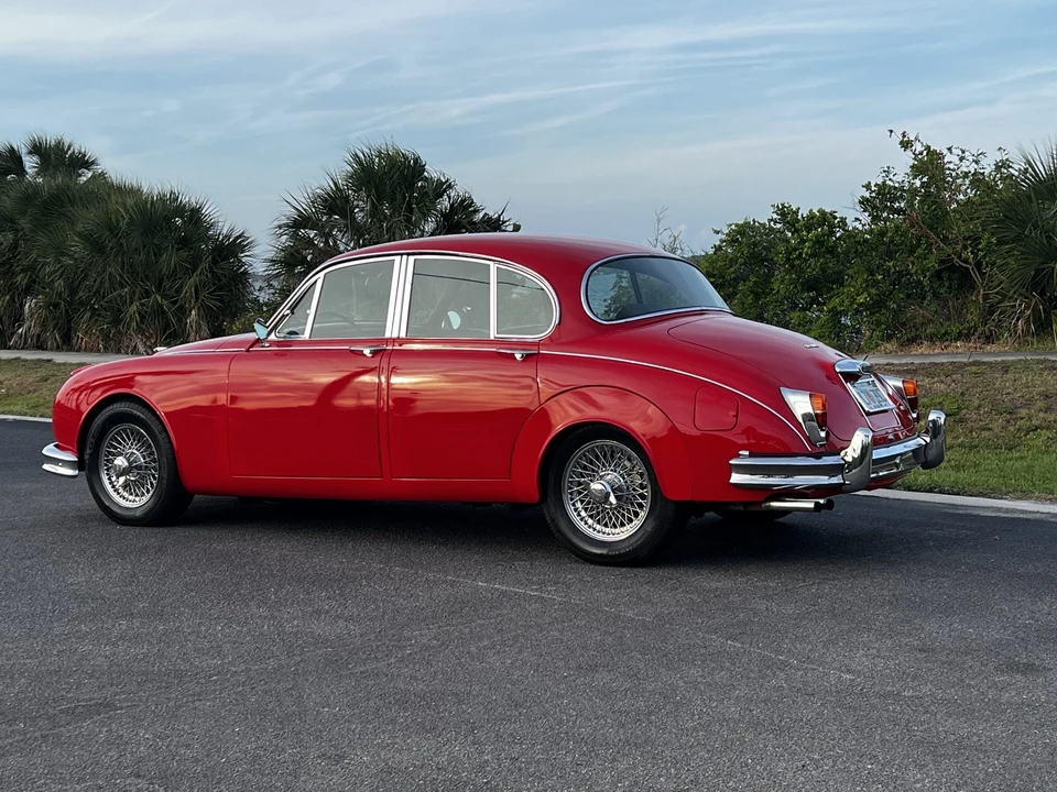 1967 Jaguar Mark II - Image 5 of 31