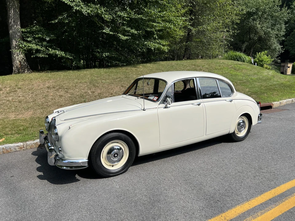 1967 Jaguar Mark II - Image 5 of 31