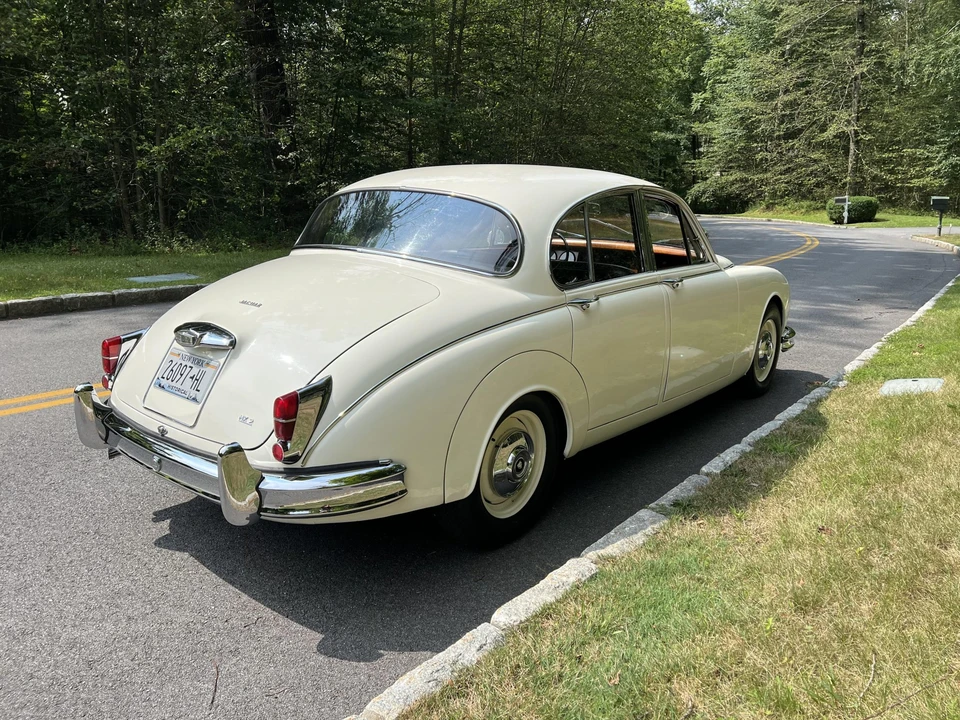 1967 Jaguar Mark II - Image 17 of 31