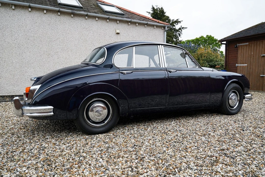 1967 Jaguar Mark II - Image 9 of 30
