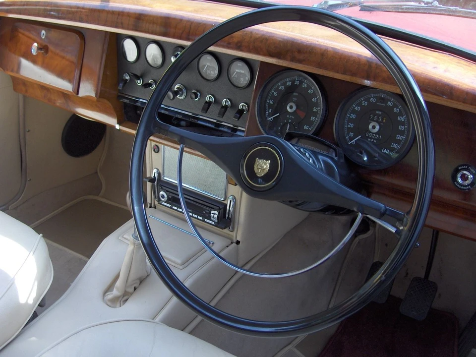 1967 Jaguar Mark II - Image 4 of 4