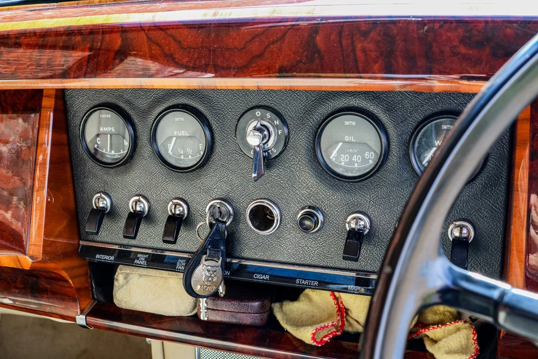 1967 Jaguar Mark II - Image 21 of 30