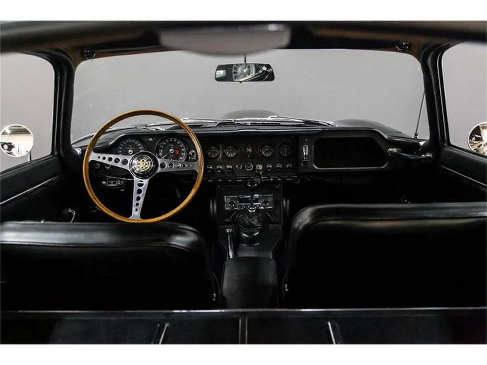 1967 Jaguar XK - Image 9 of 31