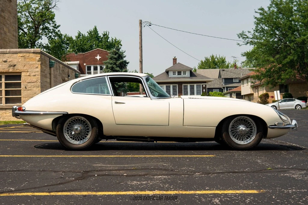 1967 Jaguar E-Type Series 1 - Image 9 of 12