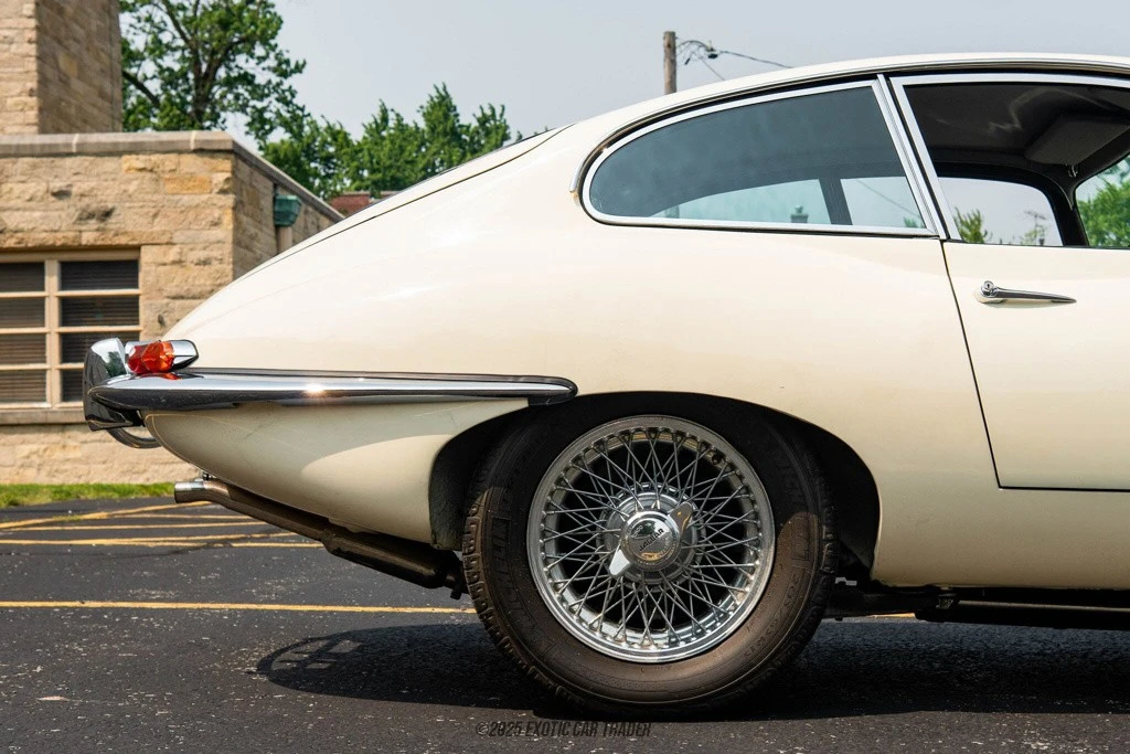 1967 Jaguar E-Type Series 1 - Image 10 of 12
