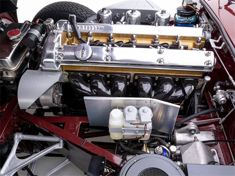 1967 Jaguar E-Type Series 1 - Image 25 of 31