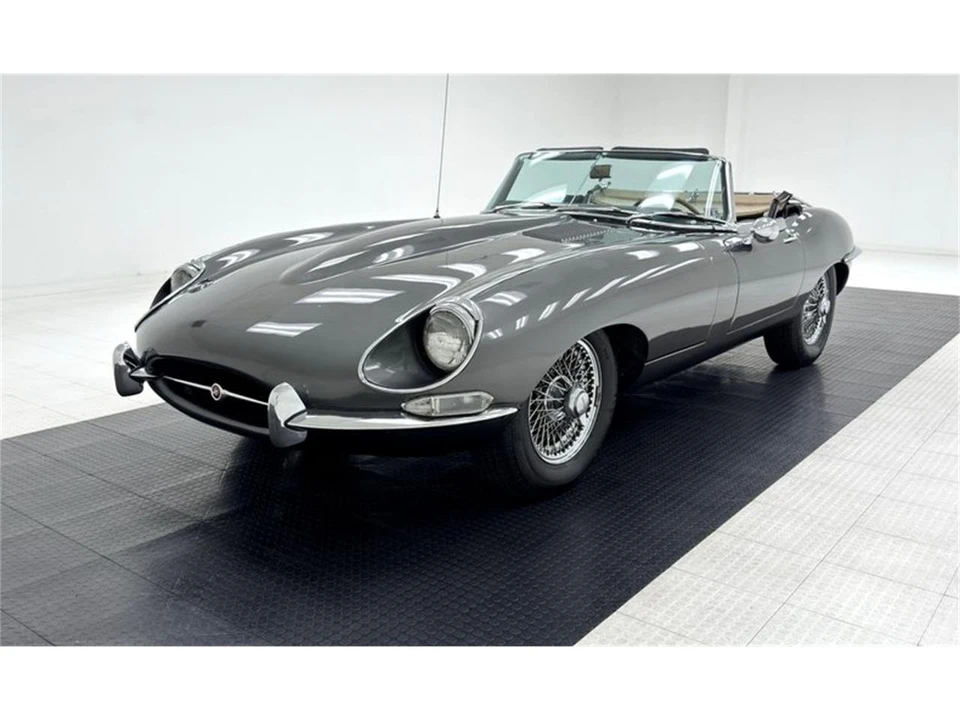 1967 Jaguar E-Type Series 1 - Image 2 of 31