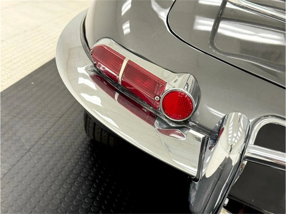 1967 Jaguar E-Type Series 1 - Image 25 of 31