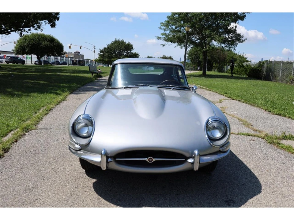 1967 Jaguar E-Type Series 1 - Image 2 of 9