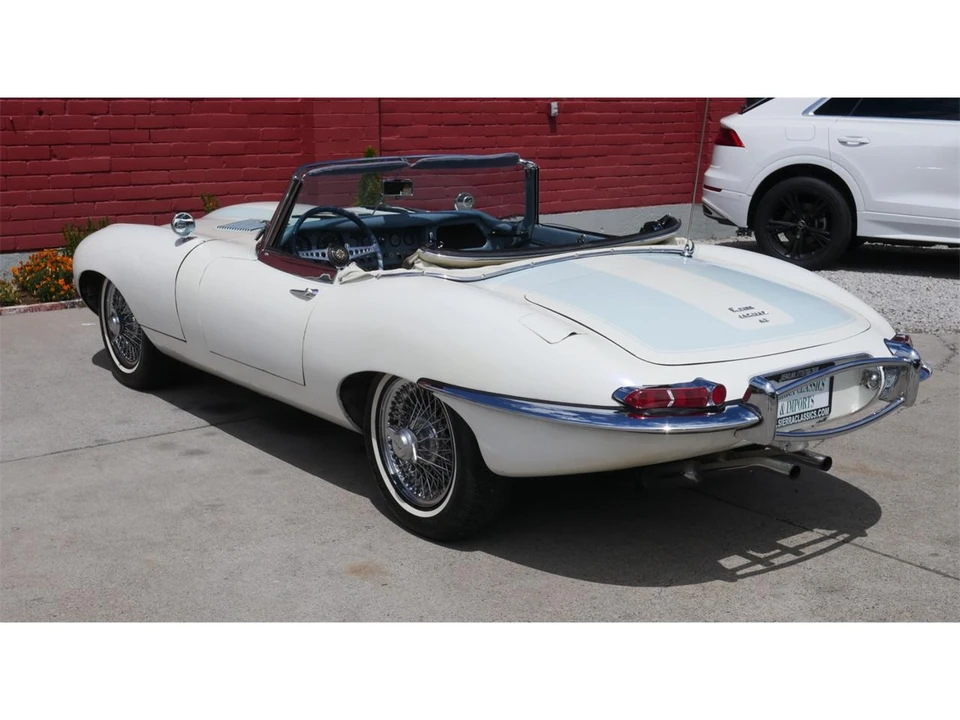 1967 Jaguar E-Type Series 1 - Image 16 of 31