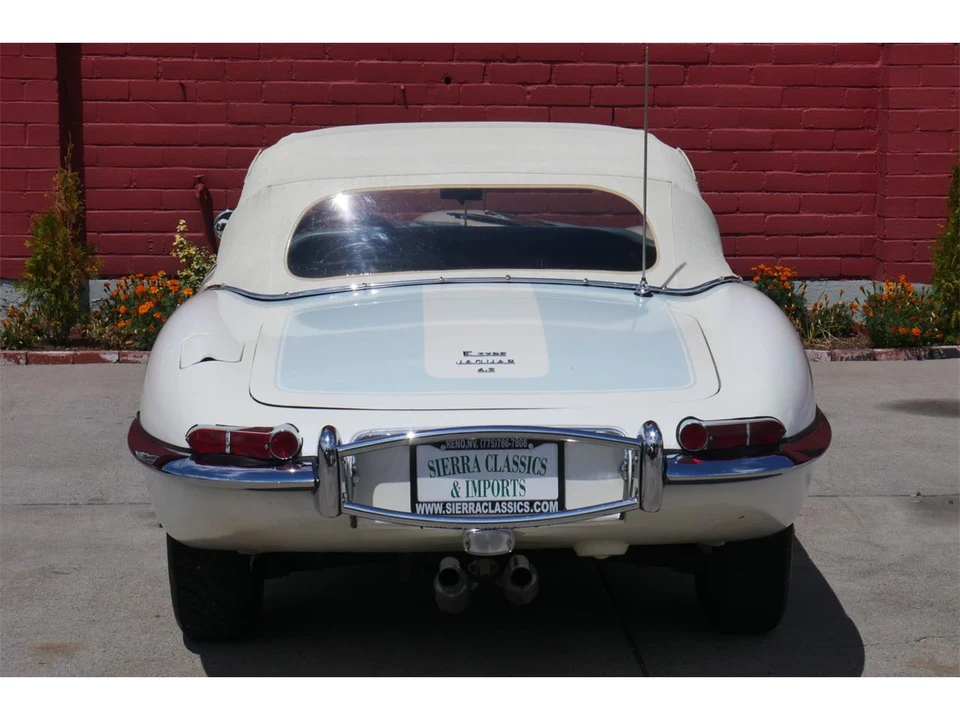 1967 Jaguar E-Type Series 1 - Image 7 of 31