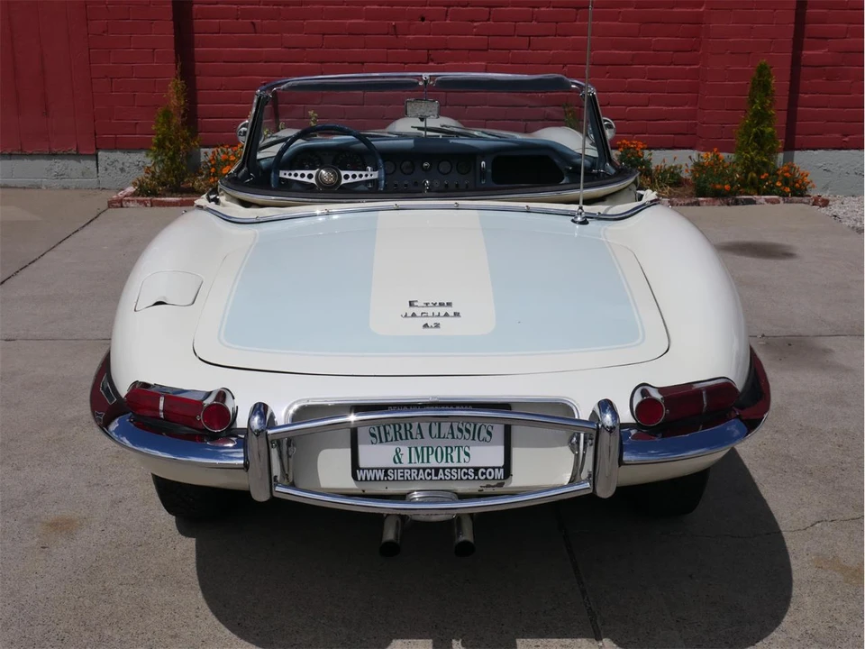 1967 Jaguar E-Type Series 1 - Image 14 of 31