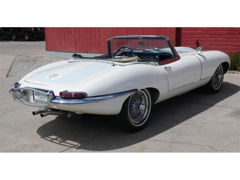1967 Jaguar E-Type Series 1 - Image 17 of 31
