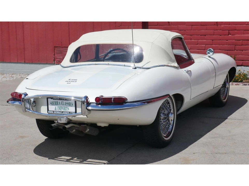 1967 Jaguar E-Type Series 1 - Image 8 of 31