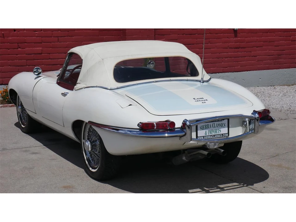1967 Jaguar E-Type Series 1 - Image 9 of 31
