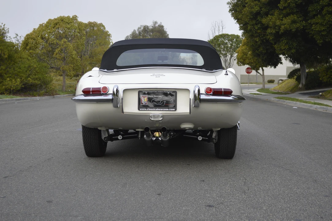 1967 Jaguar E-Type Series 1 - Image 12 of 15
