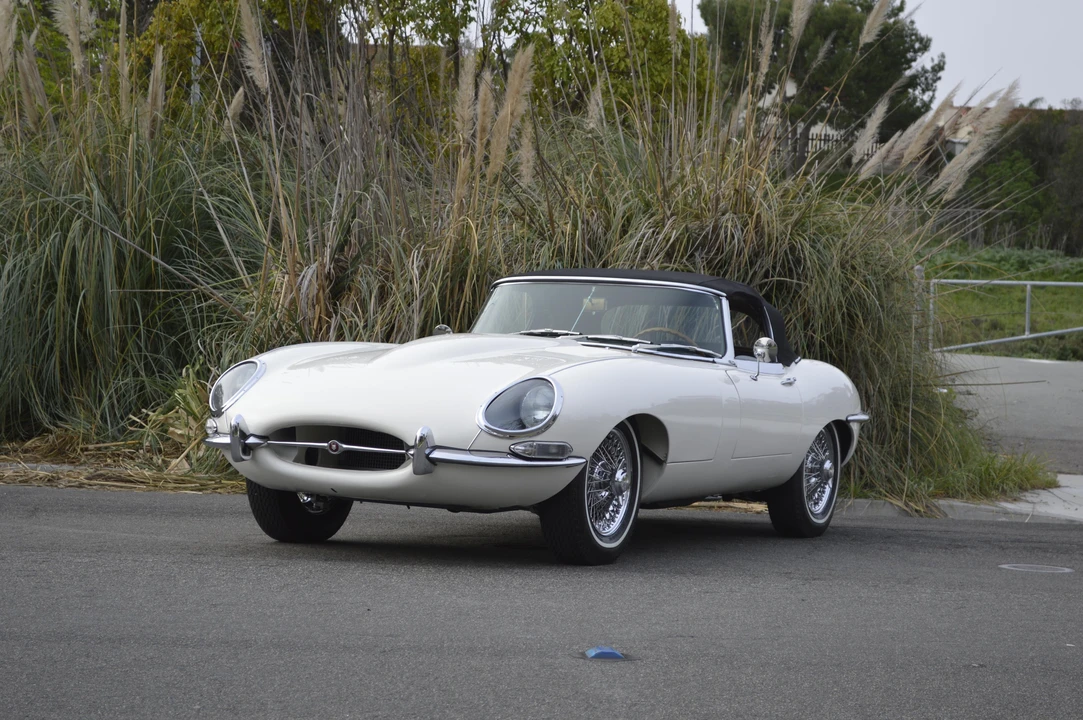 1967 Jaguar E-Type Series 1 - Image 6 of 15