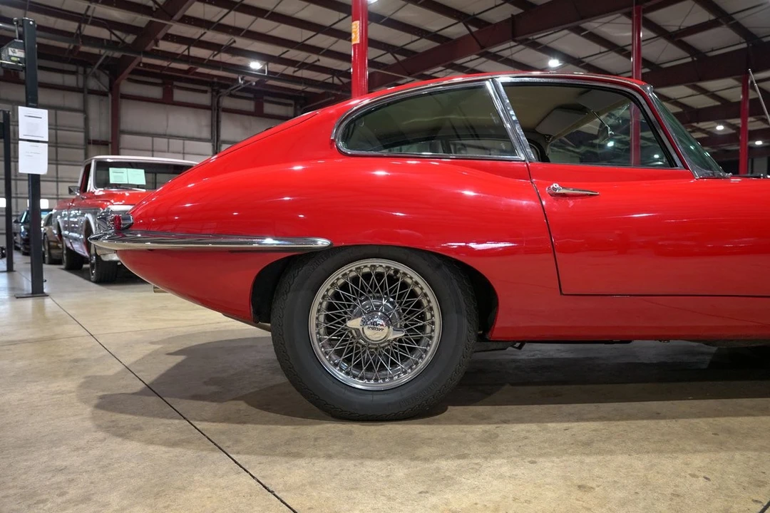 1967 Jaguar E-Type Series 1 - Image 9 of 12