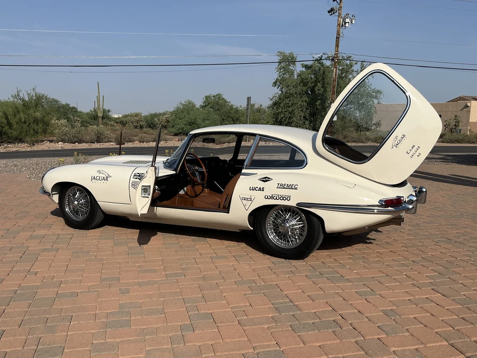 1967 Jaguar E-Type Series 1 2+2 - Image 14 of 31