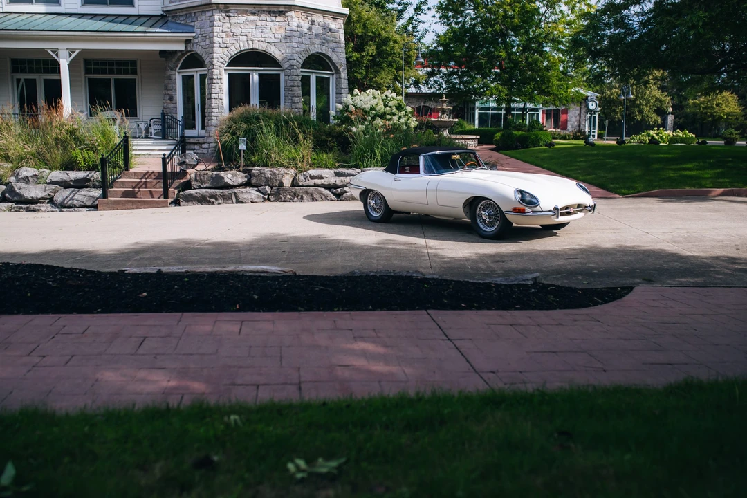 1967 Jaguar E-Type Series 1 - Image 2 of 31