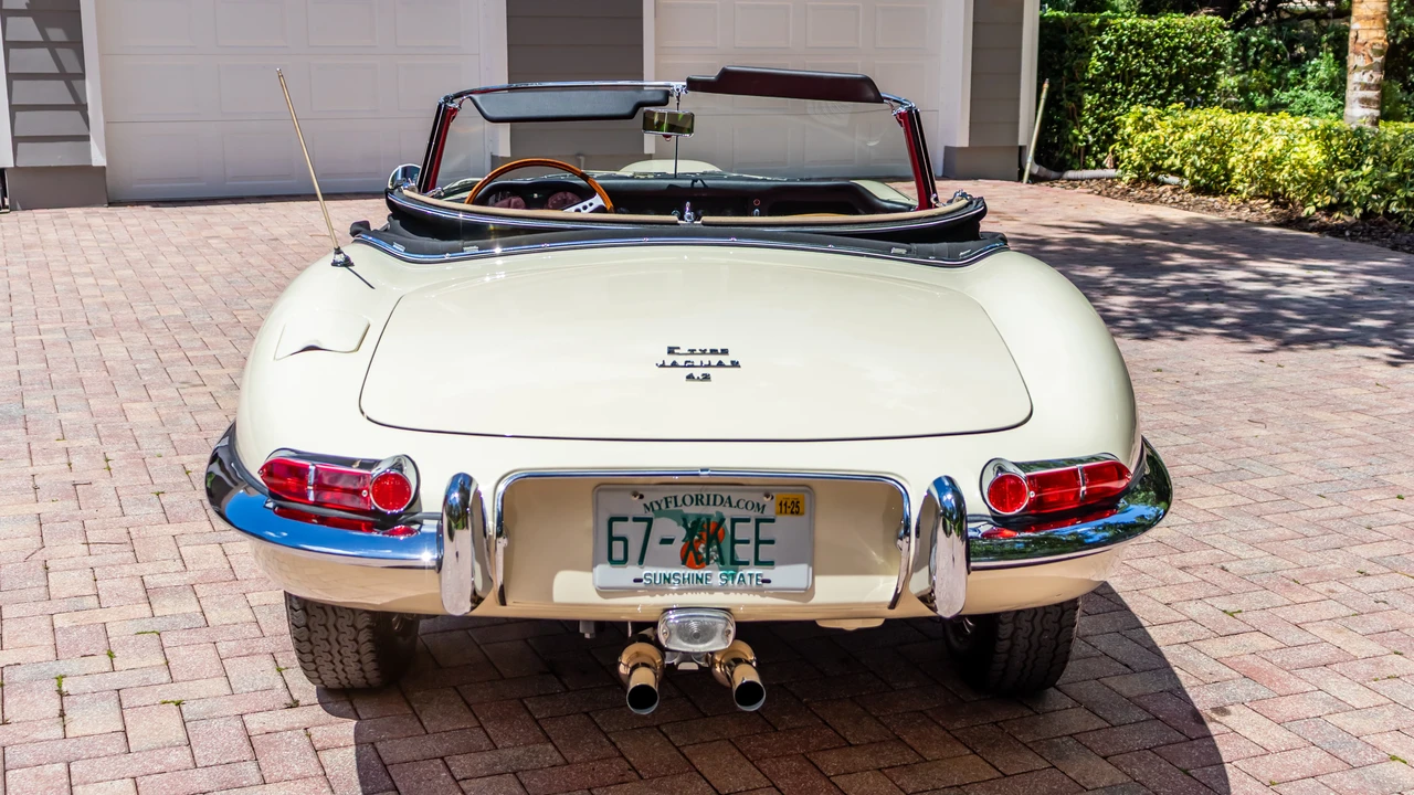 1967 Jaguar E-Type Series 1 - Image 14 of 31